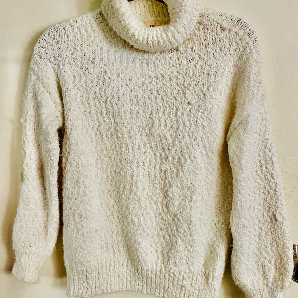White turtleneck sweater